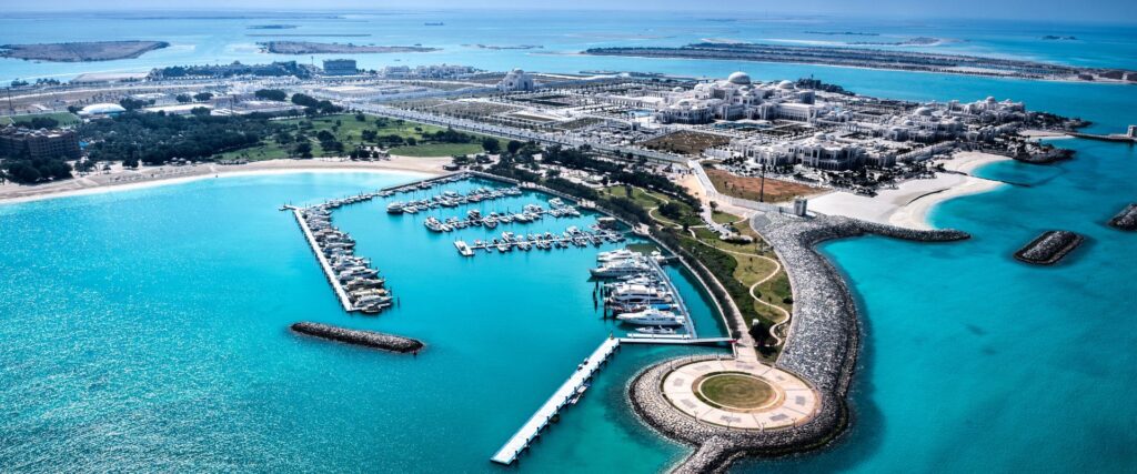 4 (15) Are you a Abu Dhabi-based Student or Professional planning to Study Abroad?